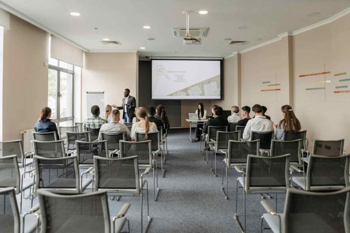 Location de salle de réunion Vert Saint Denis